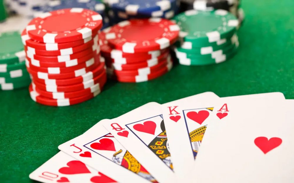 estratégia de pôquer de três cartas